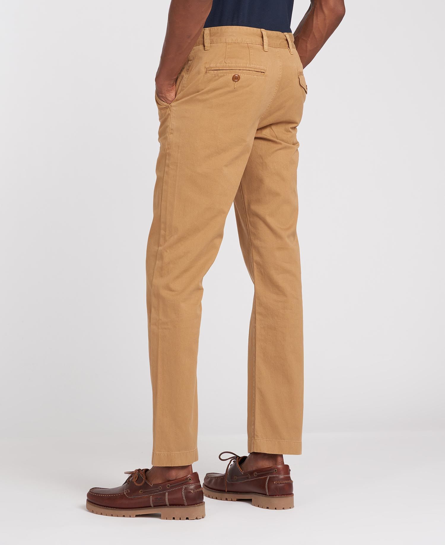 Barbour Chino Hose Neuston Twill, Farbe Sand 50 – Bild 2