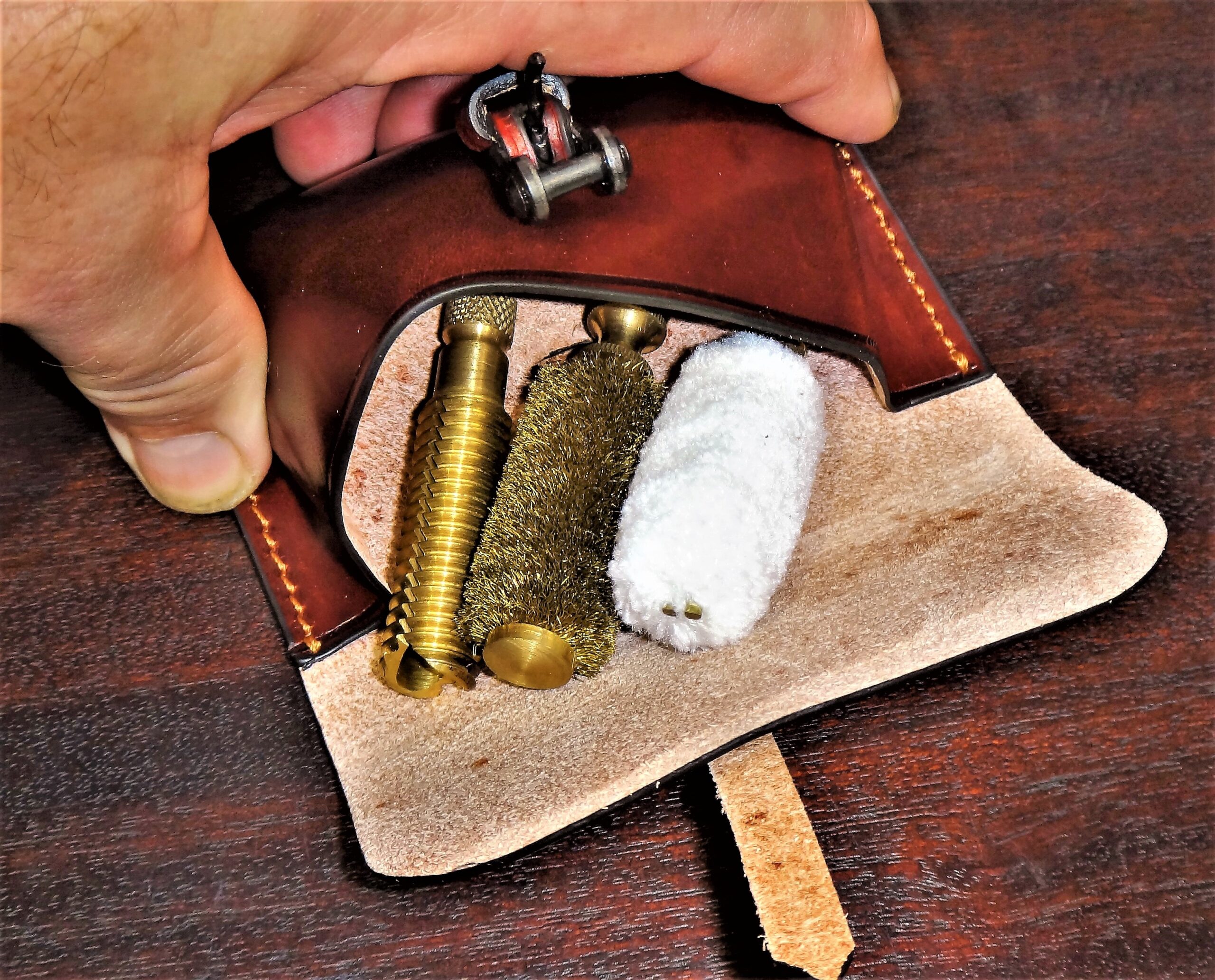 Flintenreinigungs-Kit mit Ledertasche von Rey Pavon, – Bild 3